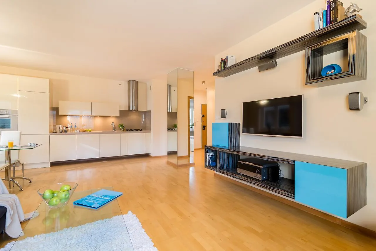 Rent Like Home Domaniewska 22A Warsaw Poland