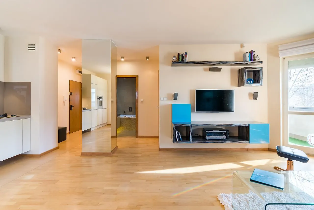 Rent Like Home Domaniewska 22A Warsaw 0*,  Poland