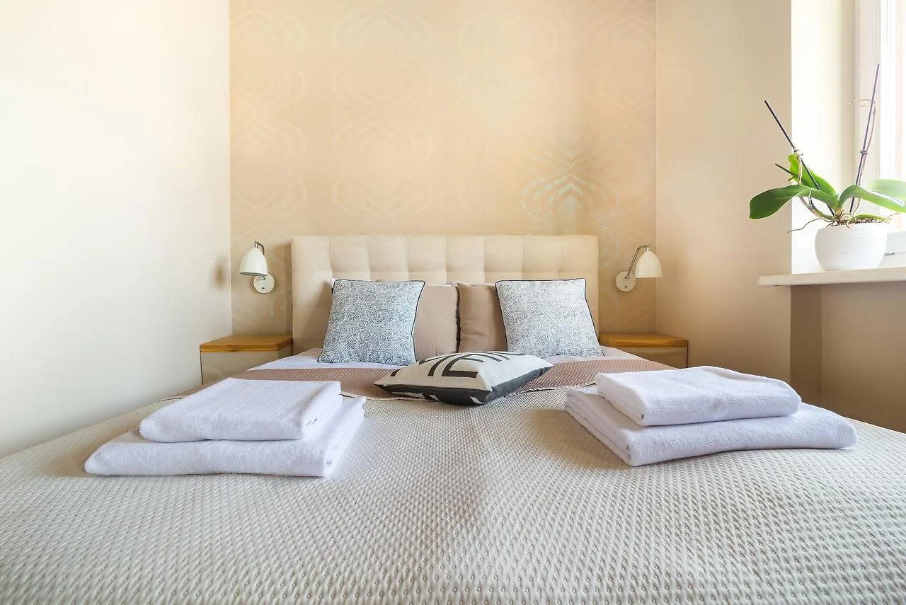Apartment Rent Like Home Domaniewska 22A Warsaw
